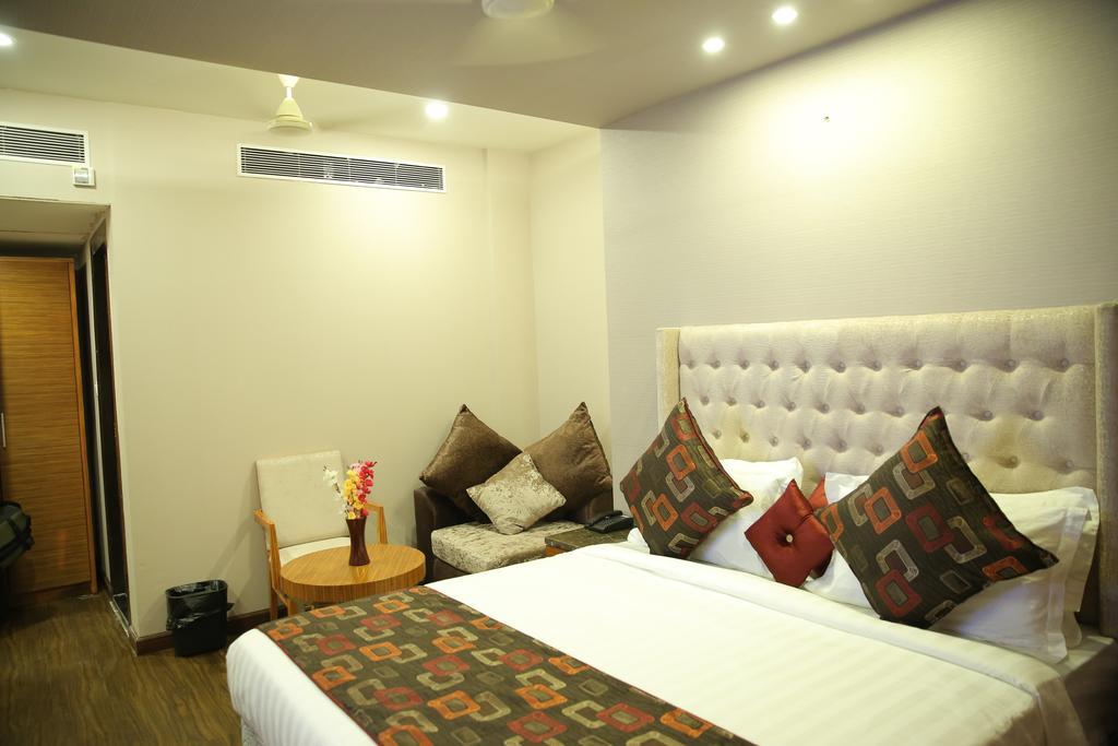 Kashipur Hotel Sv מראה חיצוני תמונה