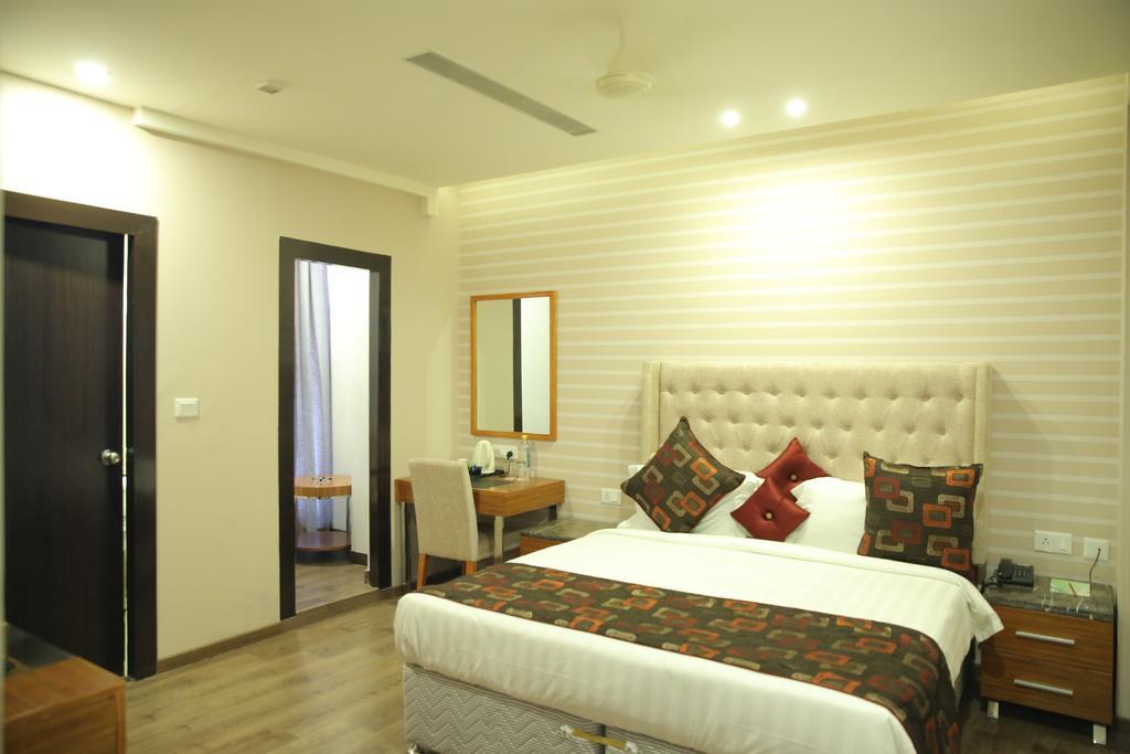 Kashipur Hotel Sv מראה חיצוני תמונה